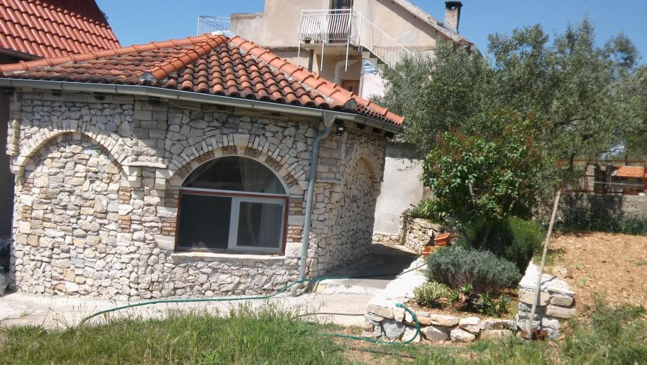 Ruza Apartment Skradin Exterior photo